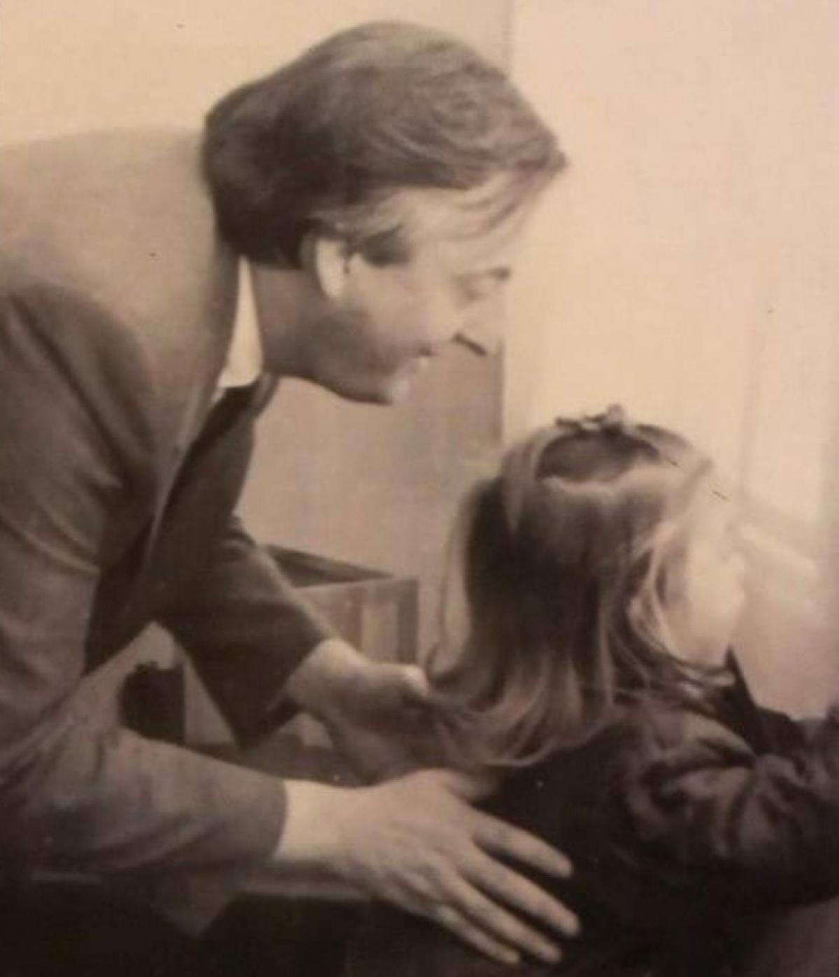 FLORENCIA KIRCHNER RECORDO A SU PADRE A 11 AÑOS DE SU FALLECIMIENTO ...